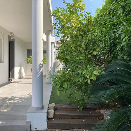 Beautiful Villa, 8p, Comfort, Quiet, Beaches&center